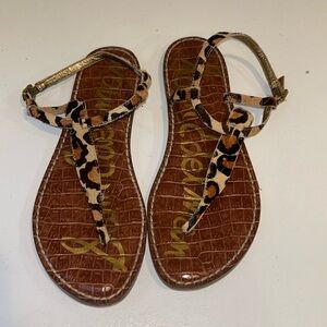 Sam Edelman flat thong sandal- textured animal print (furry)